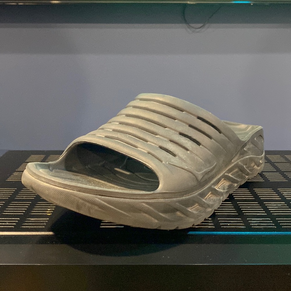 Hoka One One Mens Size 11 ORA Recovery Slide Black